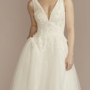 Tea-Length Plunging Neckline Lace Wedding Dress Soft White Size 14 NWT